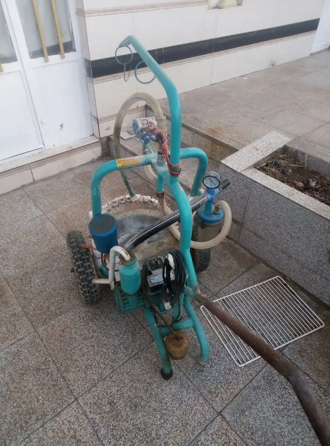 شیردوش گاو|ماشین‌آلات صنعتی|زرند, |دیوار