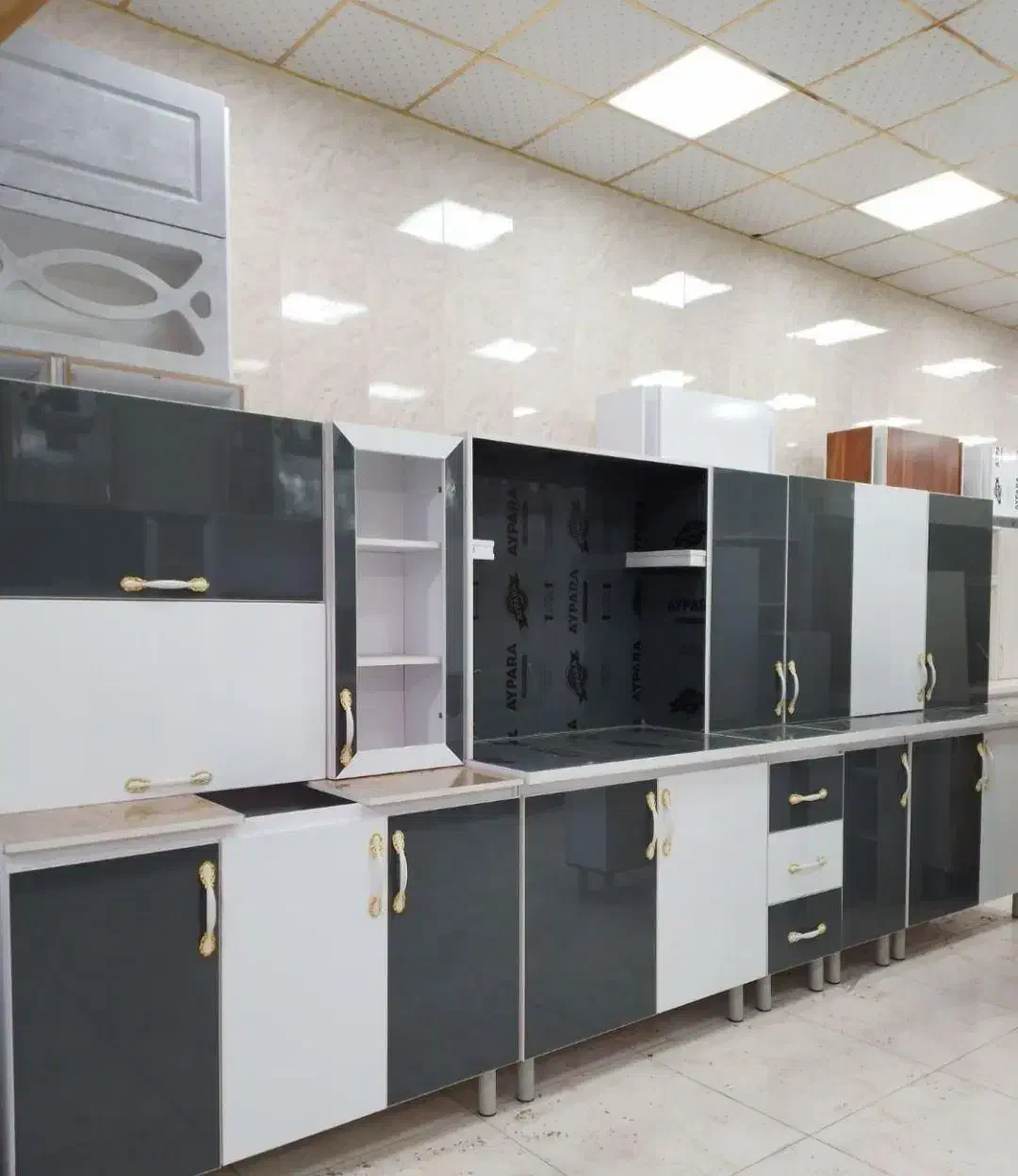 کابینت تمام چوب و هایگلاس پیش ساخته f46632|مصالح و تجهیزات ساختمان|صومعه‌سرا, |دیوار