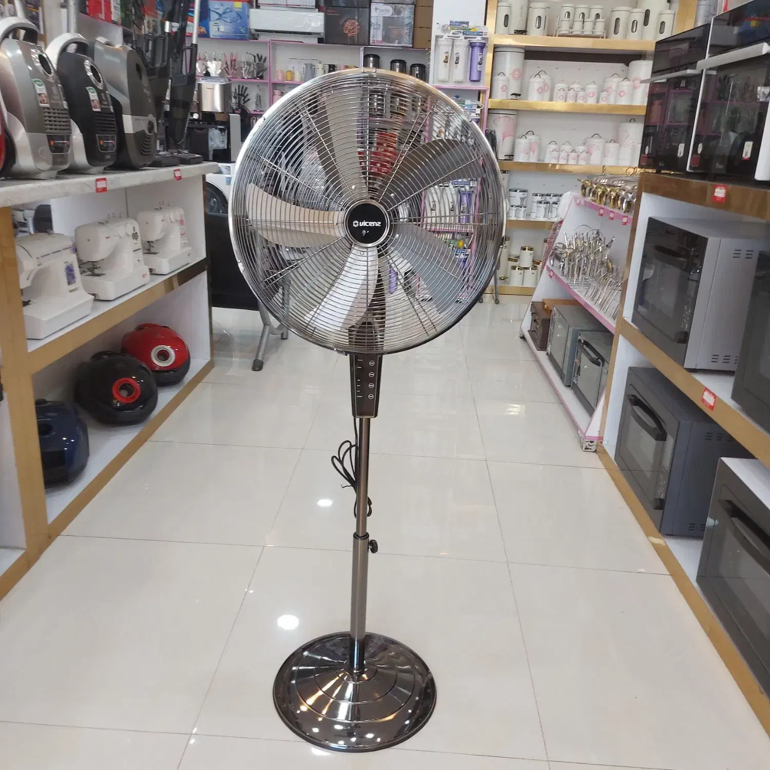 پنکه استیل ۱۸ اینچی لمسی|پنکه و تصفیهکنندهٔ هوا|قم, دروازه چوبی|دیوار