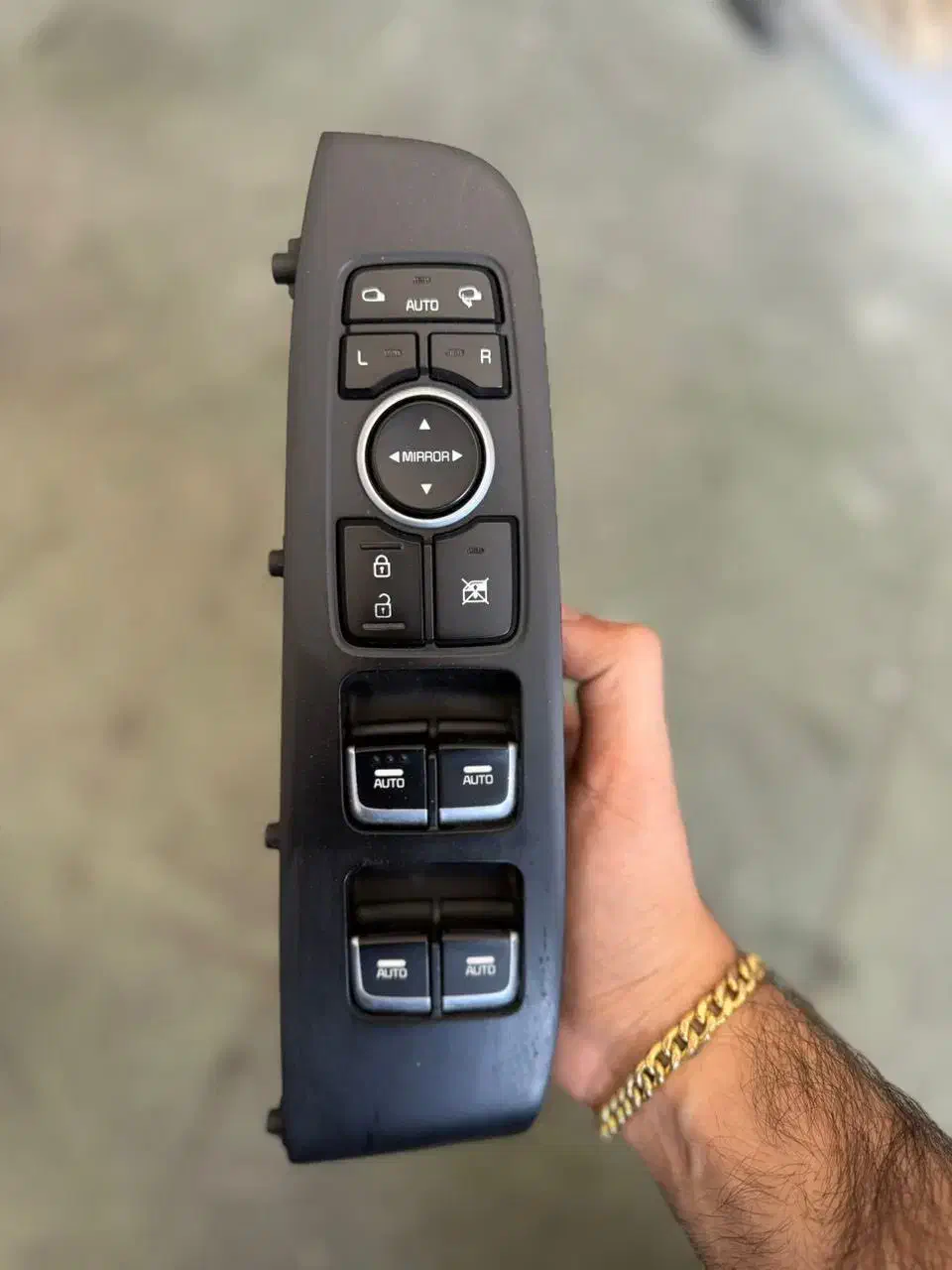 کلید بالابر سانتافه نیو-گرنجور-اپتیما|قطعات یدکی و لوازم جانبی|تهران, بازار|دیوار