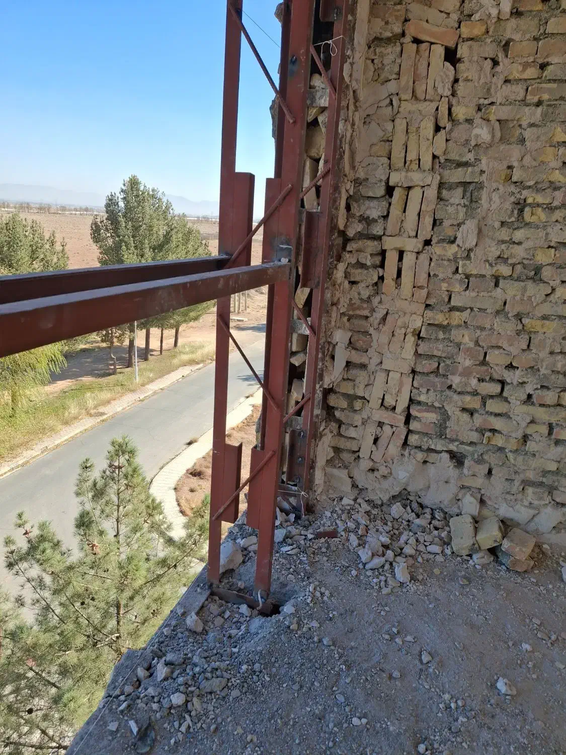 جوشکاری والپست درب و پنجره|خدمات پیشه و مهارت|لنجان, |دیوار