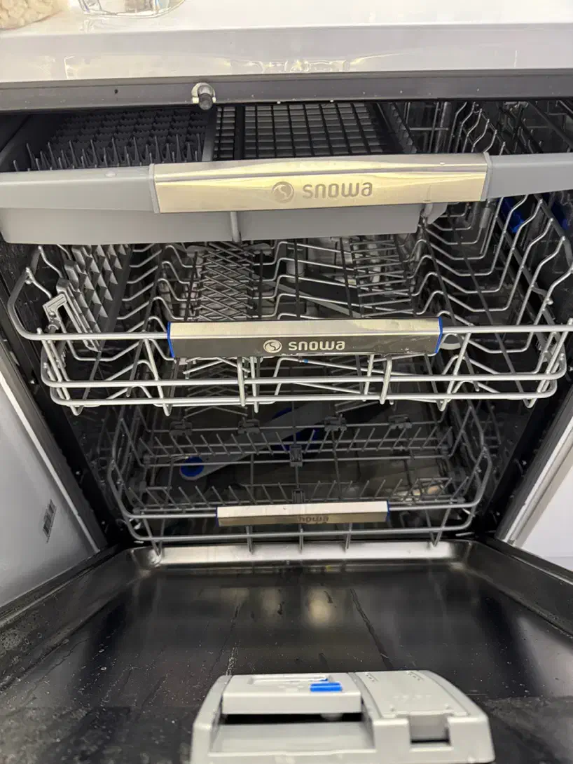 ماشین ظرفشویی برند اسنوا دیجیتال ۱۴نفره|ماشین ظرفشویی|سرعین, |دیوار
