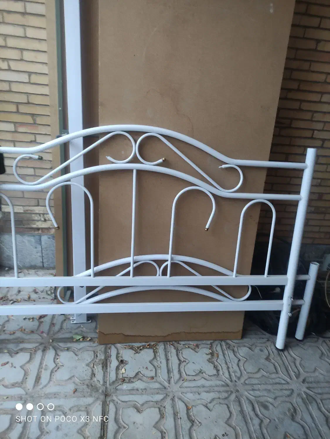 تخت خواب دو نفره فرفورژه بدون تشک|تخت و سرویس خواب|کرمان, |دیوار