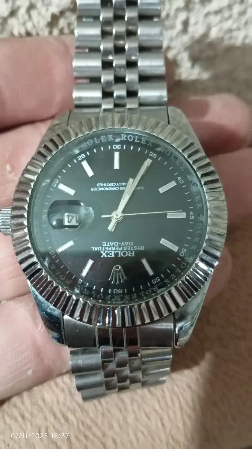 ساعت رولکس اصلی|ساعت|رباط‌کریم, رباط‌کریم|دیوار