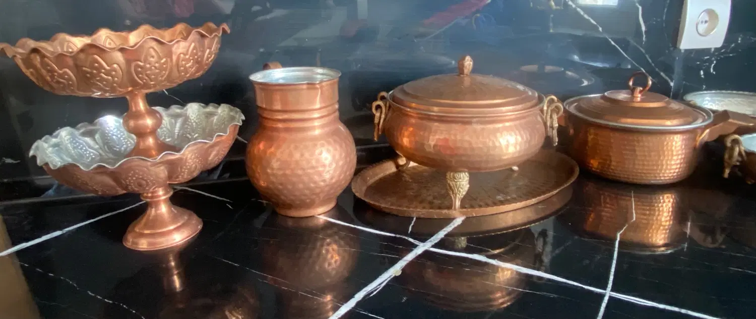 مس دست دو|ظروف پختوپز|یزدان شهر, |دیوار