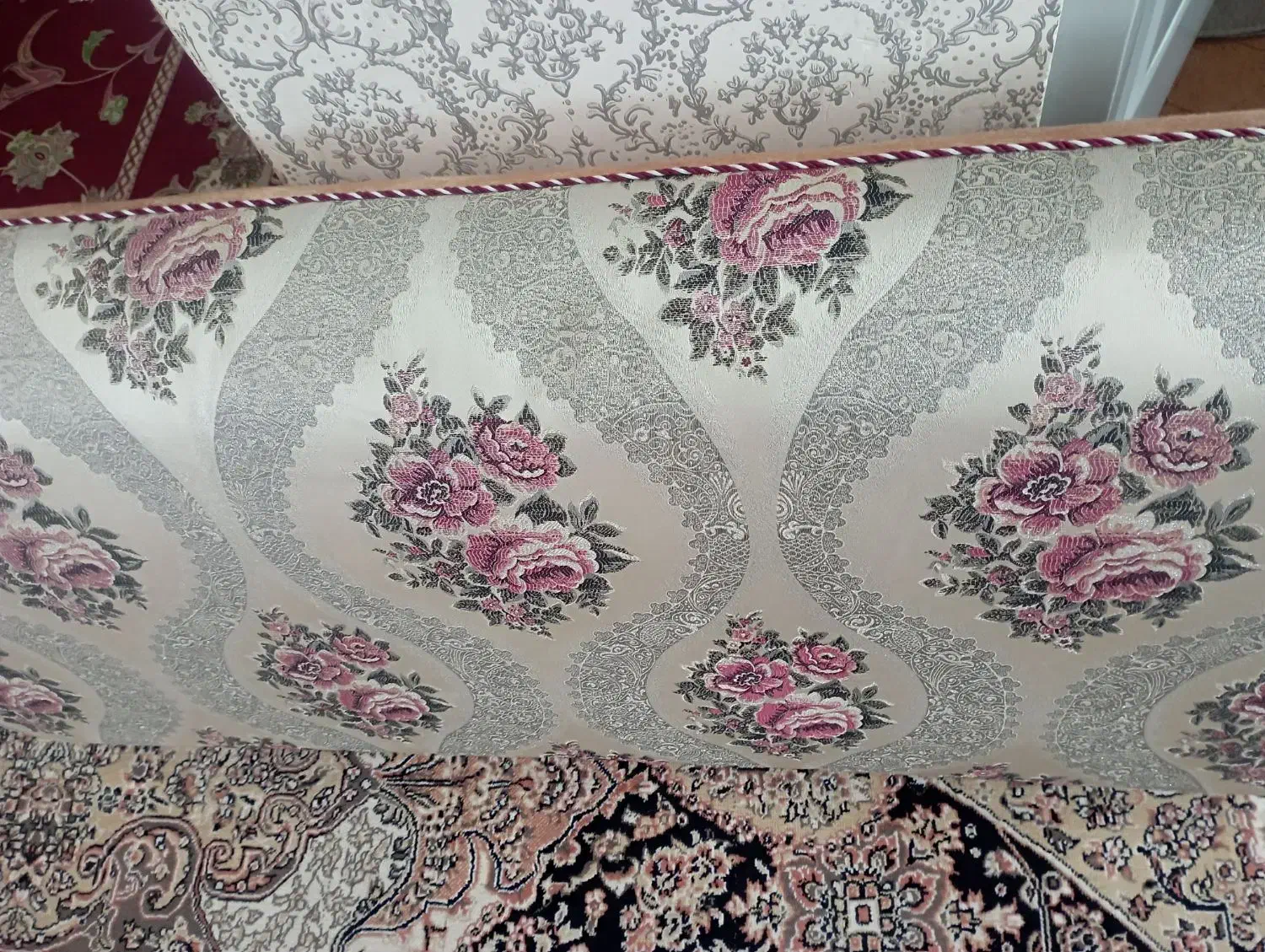 دوعددپوشتی نو|پشتی|خوی, |دیوار