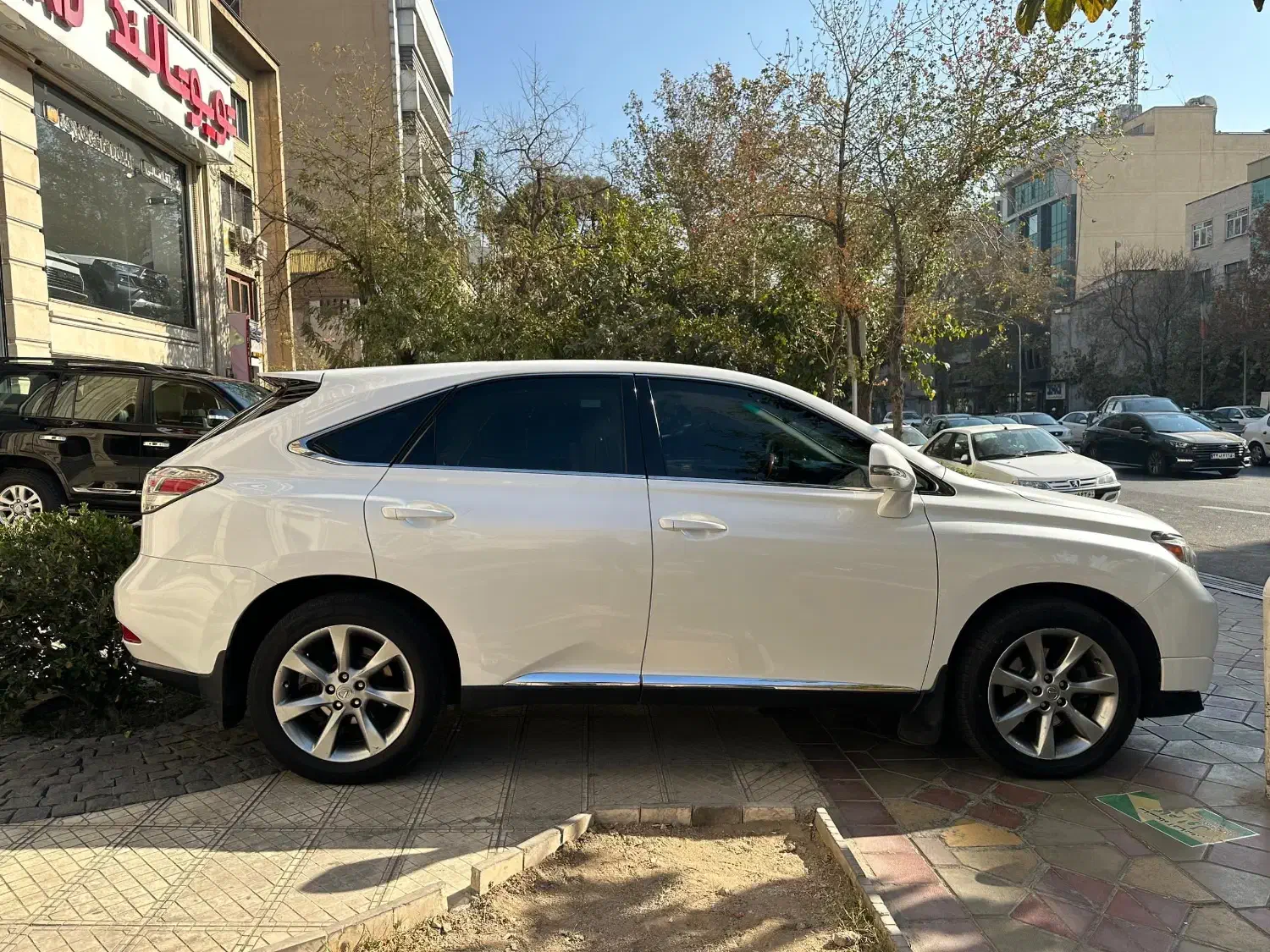 لکسوس RX350 مدل ۲۰۱۲|خودرو سواری و وانت|تهران, عباس‌آباد|دیوار