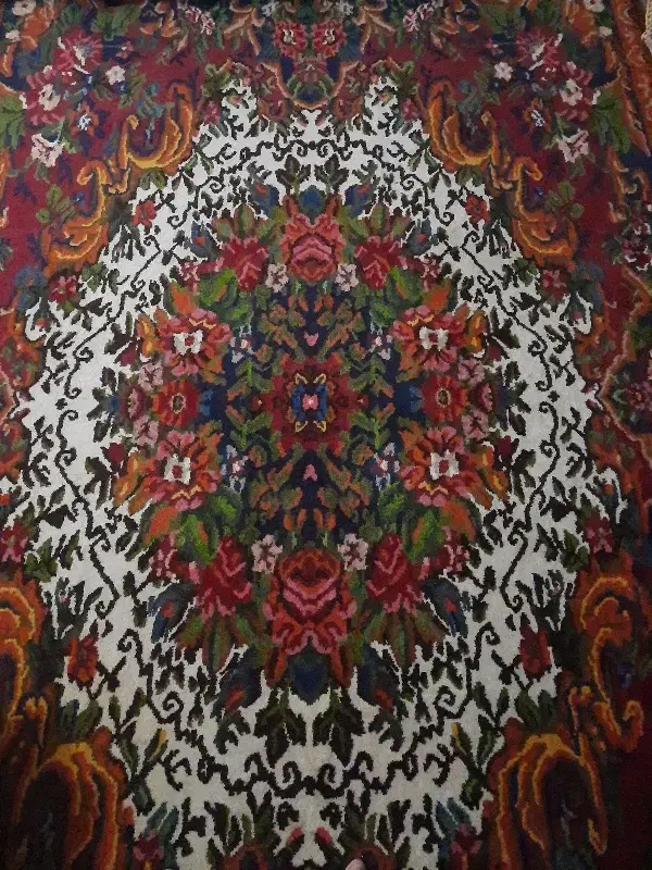 قالی دستبافت|فرش|بروجن, |دیوار