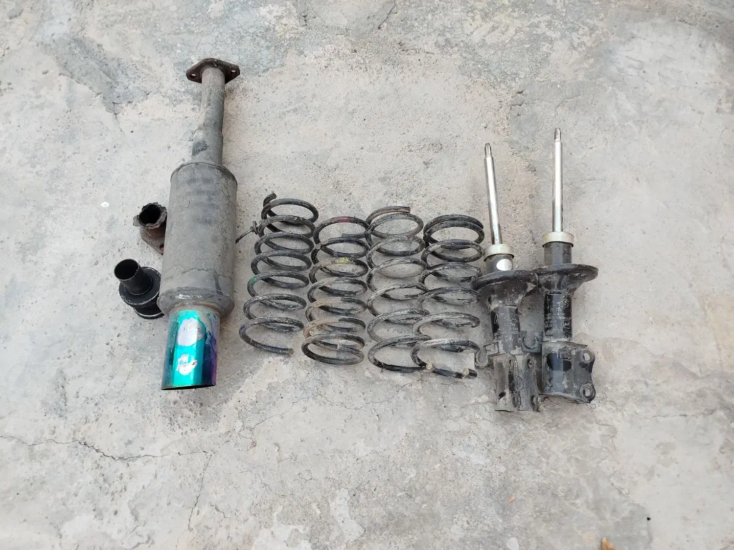 فنر اسپورت و اگزوز پراید|قطعات یدکی و لوازم جانبی|کاشمر, |دیوار