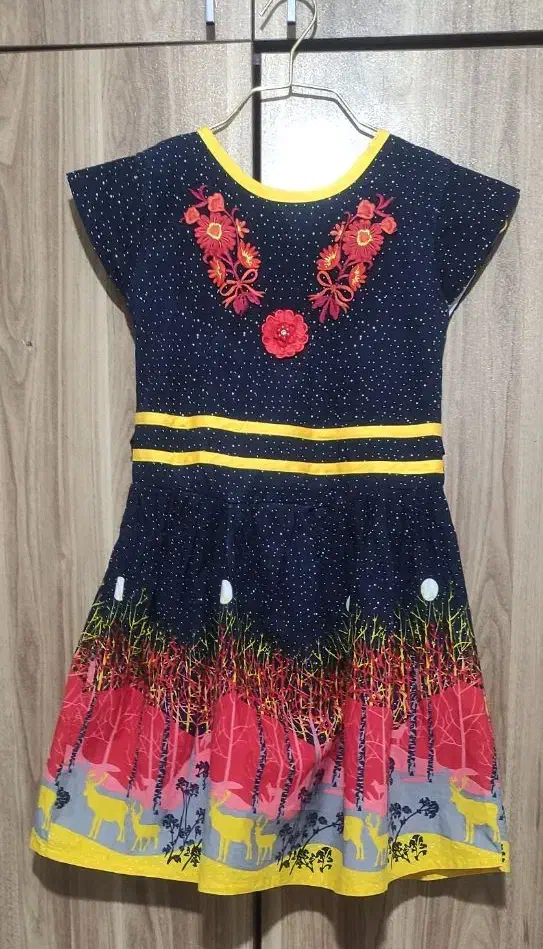 پالتو  و لباس مجلسی دخترانه  و صندل و شلوار جین|کفش و لباس بچه|مرودشت, ولایت|دیوار