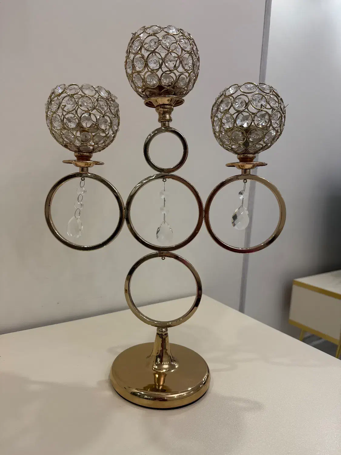 شمعدان|لوستر و چراغ آویز|تهران, نیروی هوایی (پیروزی)|دیوار