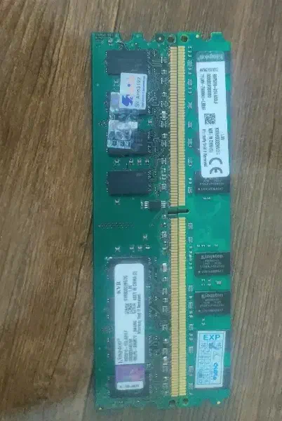 2عدد رم کامپیوتر ddr2.  2gig|قطعات و لوازم جانبی رایانه|علی‌آباد کتول, |دیوار
