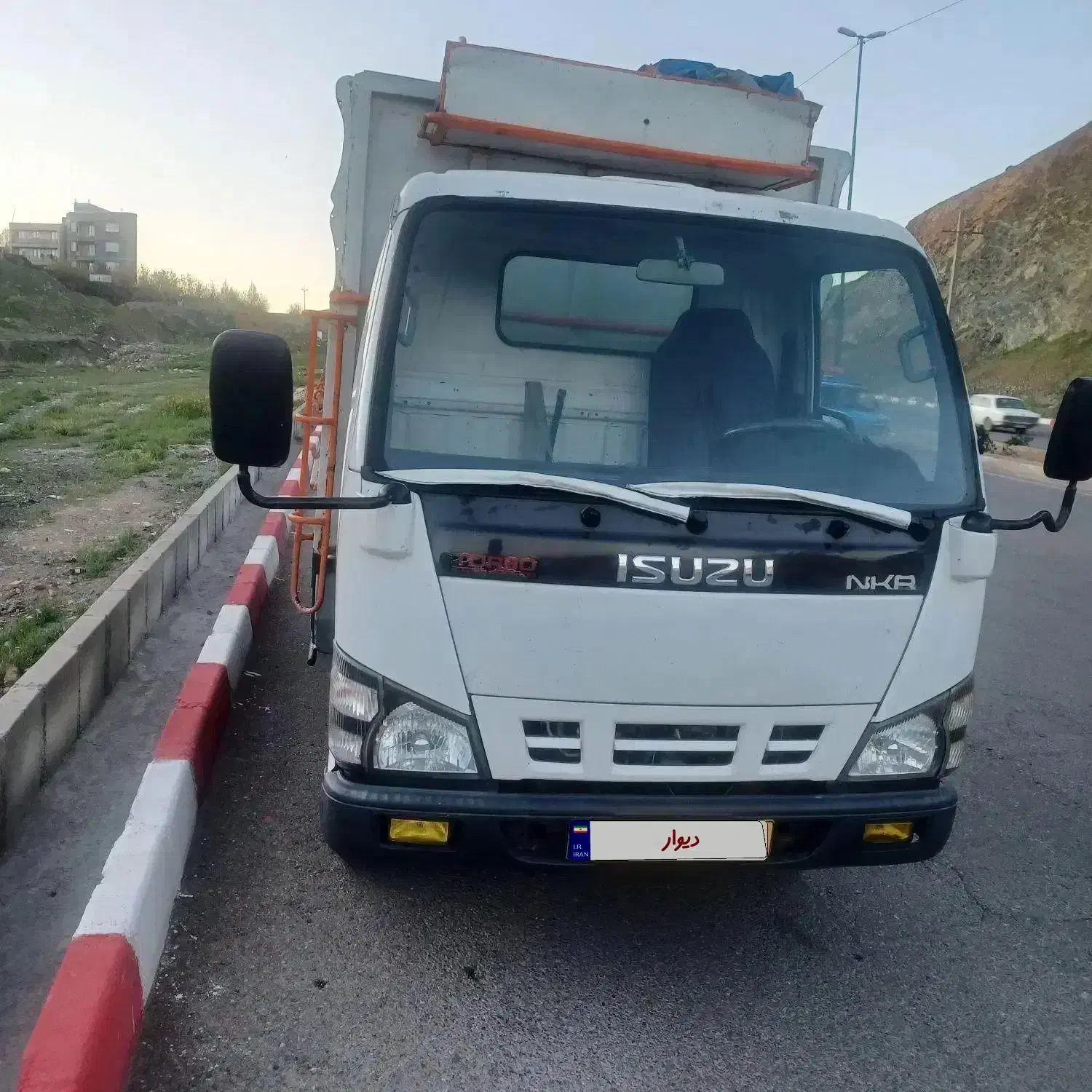 ایسوزو۵۲۰۰|خودرو سنگین|سنندج, |دیوار