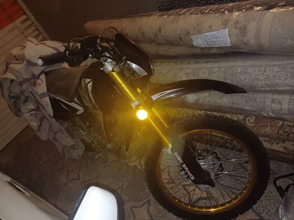 فروشی|موتورسیکلت|مبارکه, |دیوار