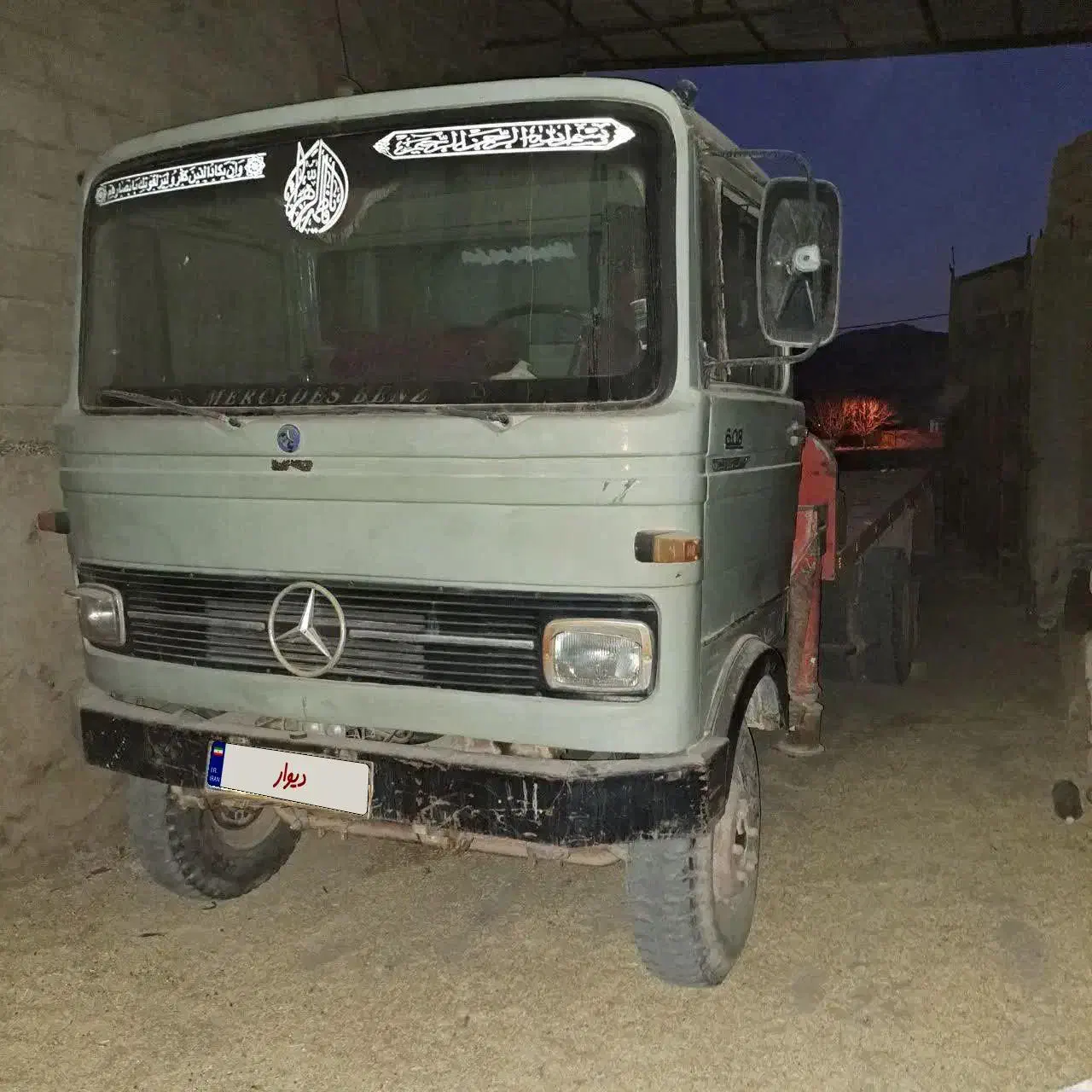 فروش کامیون کفی جرثقیل دار در دهاقان|خودرو سنگین|دهاقان, |دیوار