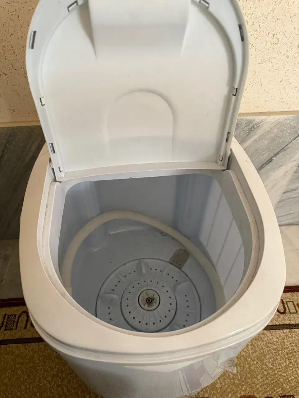 مینیواش کم کارکرده بوش|ماشین لباسشویی و خشککن لباس|قروه, |دیوار