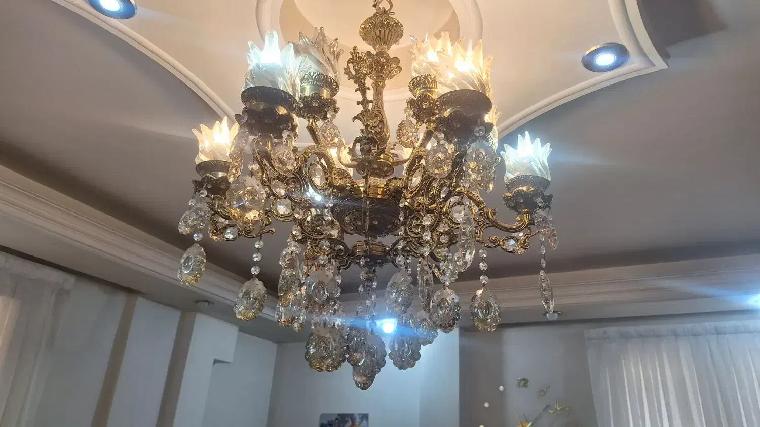 لوستر برنز 6 شاخه|لوستر و چراغ آویز|ری, منصوریه منگل|دیوار