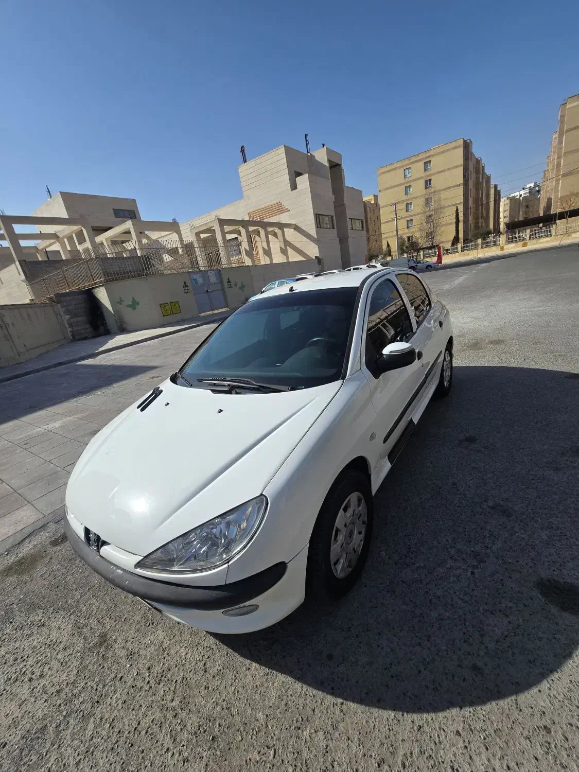 ۲۰۶ تیپ ۵|خودرو سواری و وانت|اندیشه, اندیشه فاز ۴|دیوار