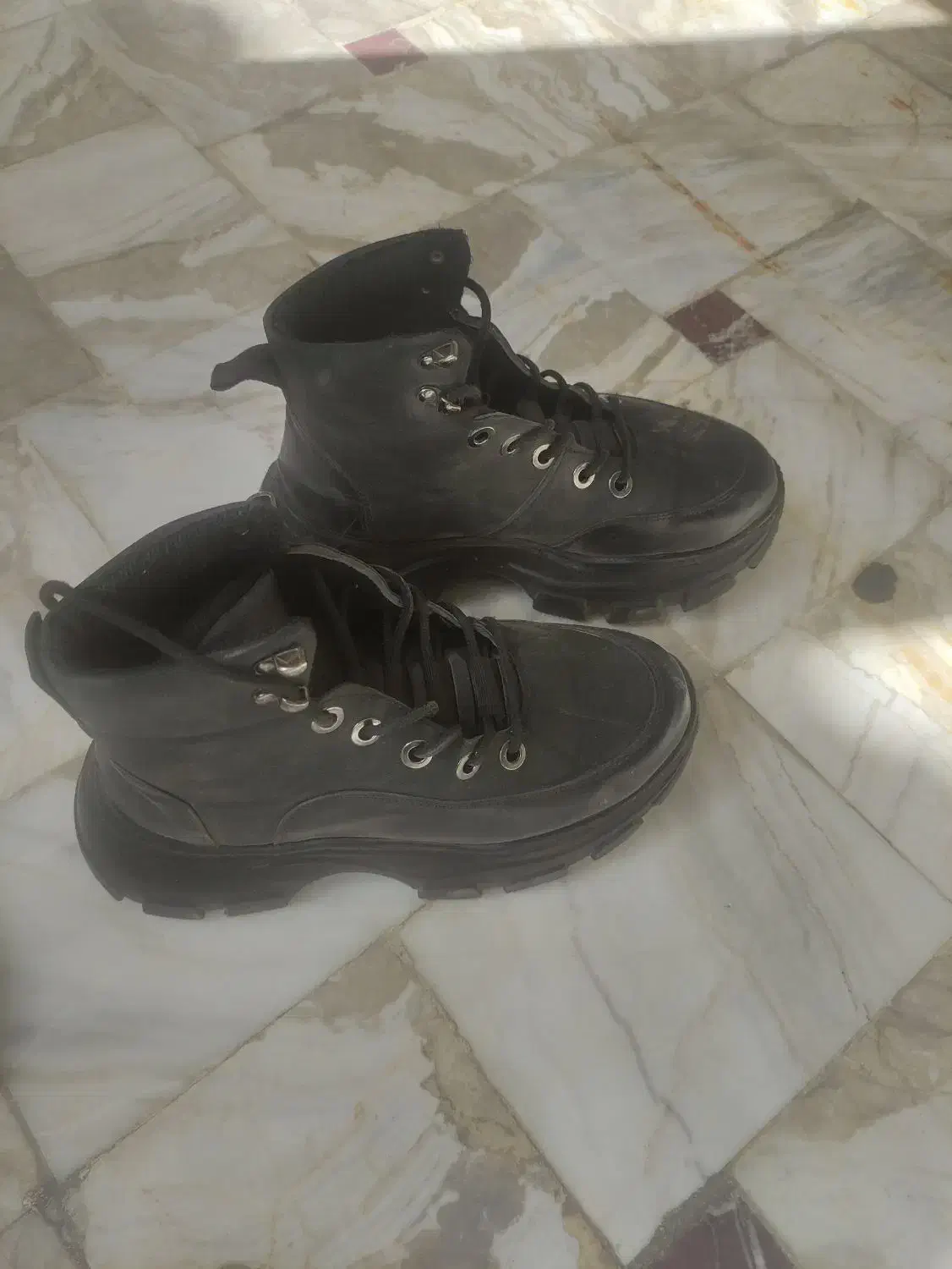 کفش|کیف، کفش، کمربند|نجفآباد, منتظری شمالی|دیوار