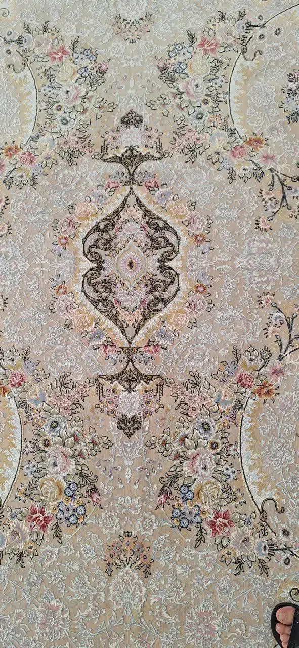 یک فرش ۱۲ متری با فرش قطر۱ ۱۵۰۰ شانه با تراکم ۴۵۰۰|فرش|ری, حمزهآباد|دیوار