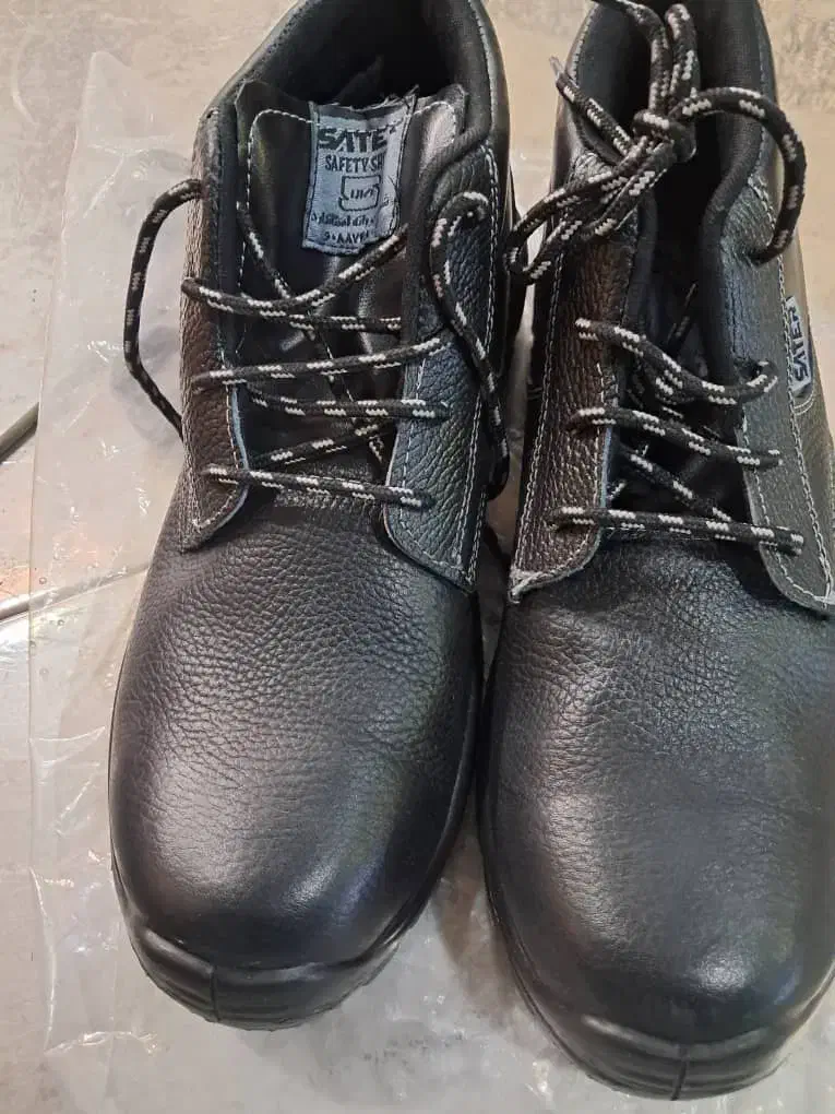 کفش ایمنی|کیف، کفش، کمربند|اهواز, شهرک صنعتی شماره 4|دیوار