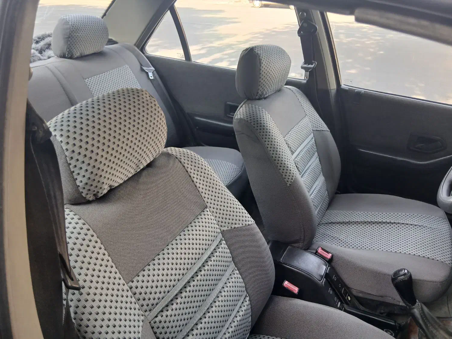 پژو پارس نقره ای 83|خودرو سواری و وانت|اصفهان, باغ فردوس|دیوار