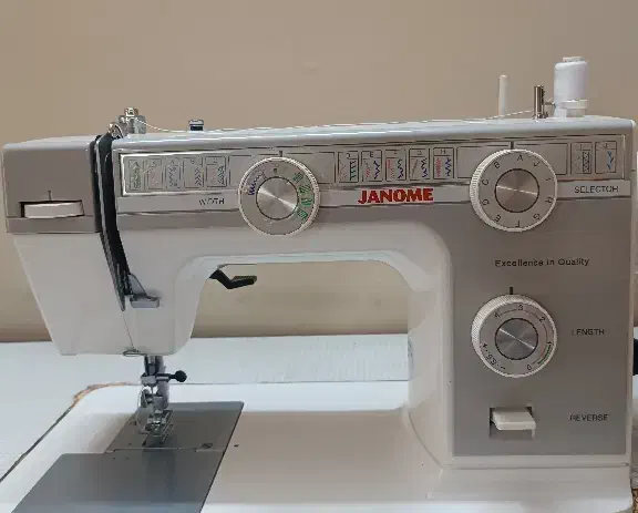 چرخ خیاطی ژانومه مدل ۳۹۳a تایوان|چرخ خیاطی و ریسندگی|شیراز, دشت چنار|دیوار