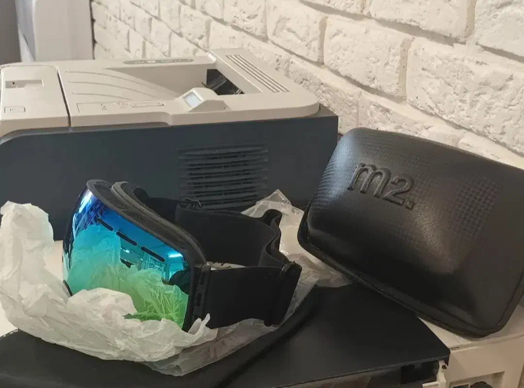 عینک اسکی نو و آکبند با هارد کیس|ورزش‌های زمستانی|تهران, سلسبیل شمالی|دیوار