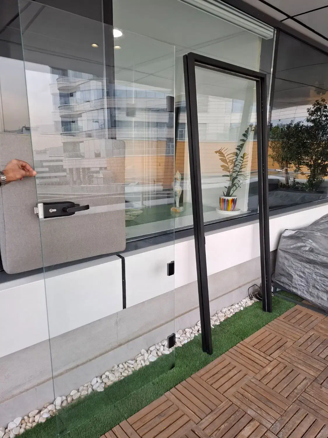 درب شیشه ای سکوریتی|مصالح و تجهیزات ساختمان|تهران, حصار بوعلی|دیوار