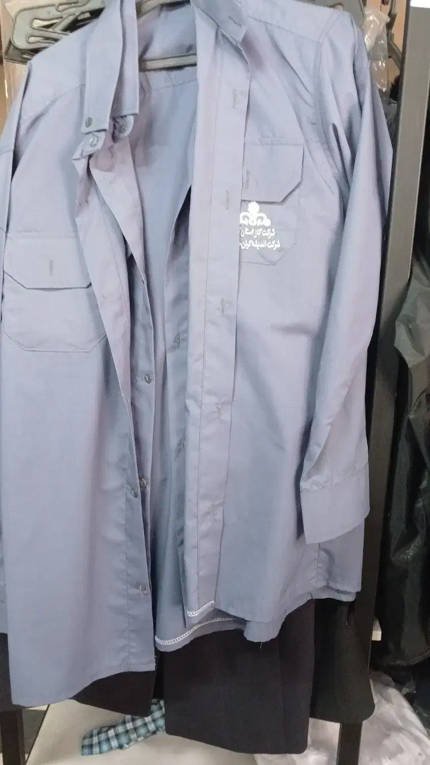 به یکنفر خیاط،ماهر جهت برشکاری لباسکار نیازمندیم|استخدام صنعتی، فنی، مهندسی|کرمان, |دیوار