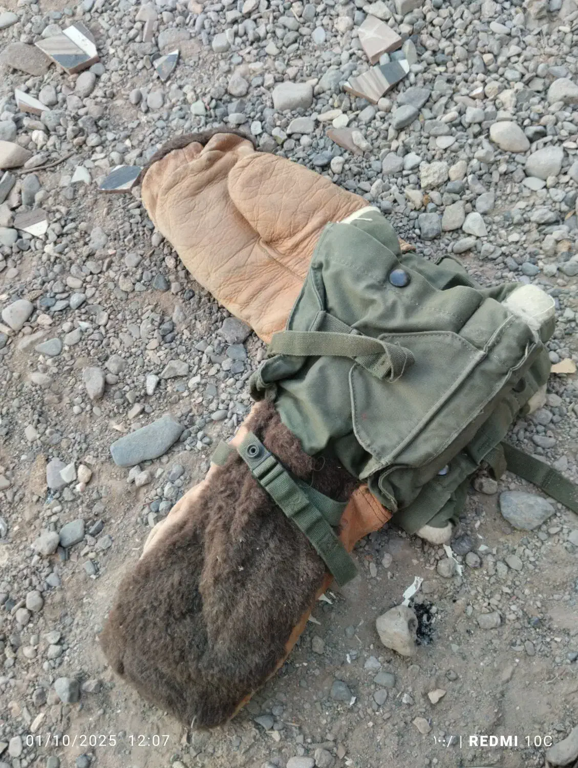 دستکش اسکیمویی|لباس|تربتحیدریه, چهارراه خواف|دیوار