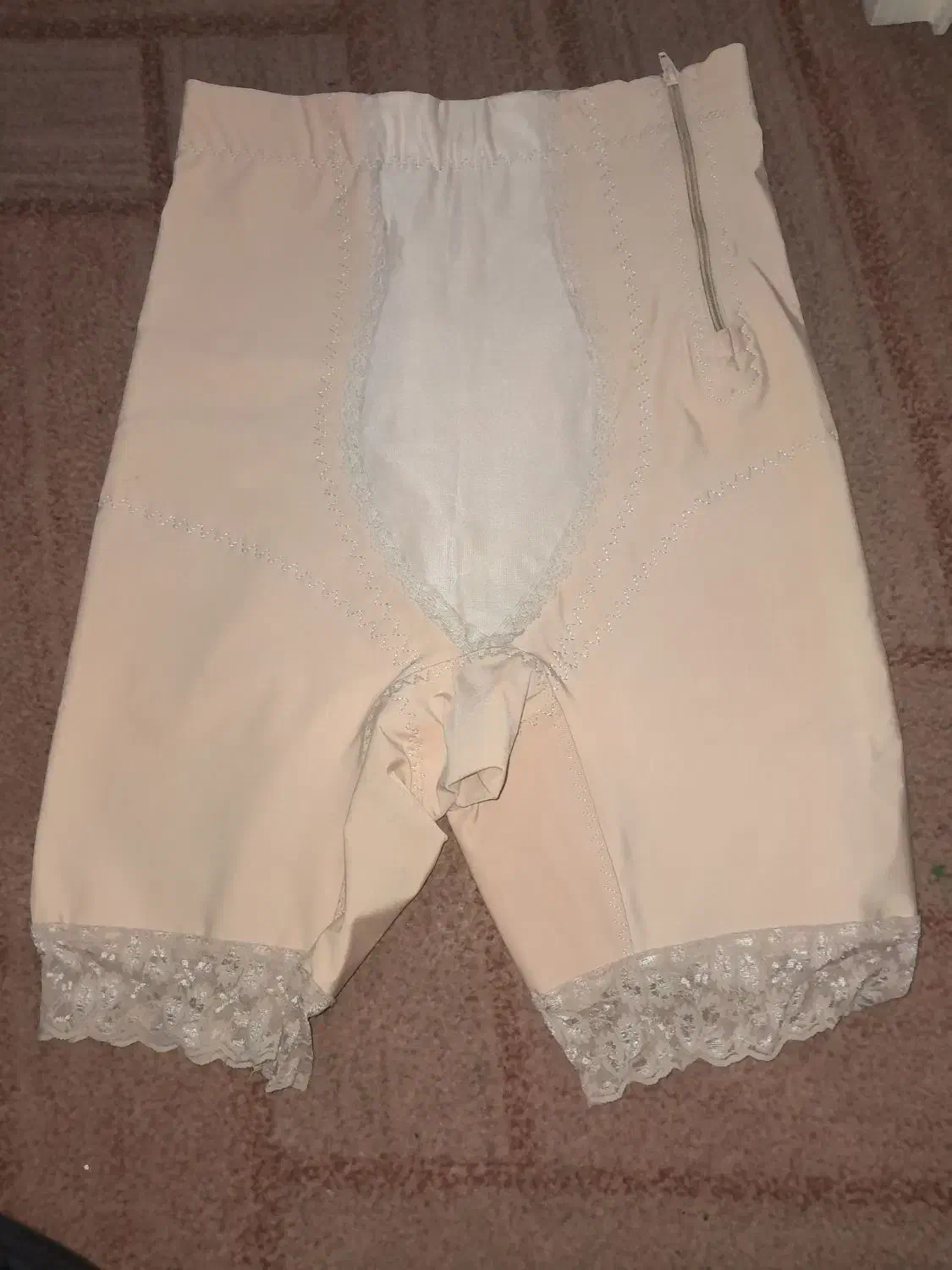 گن شکم و پهلو|لباس|اندیشه, اندیشه فاز ۱|دیوار