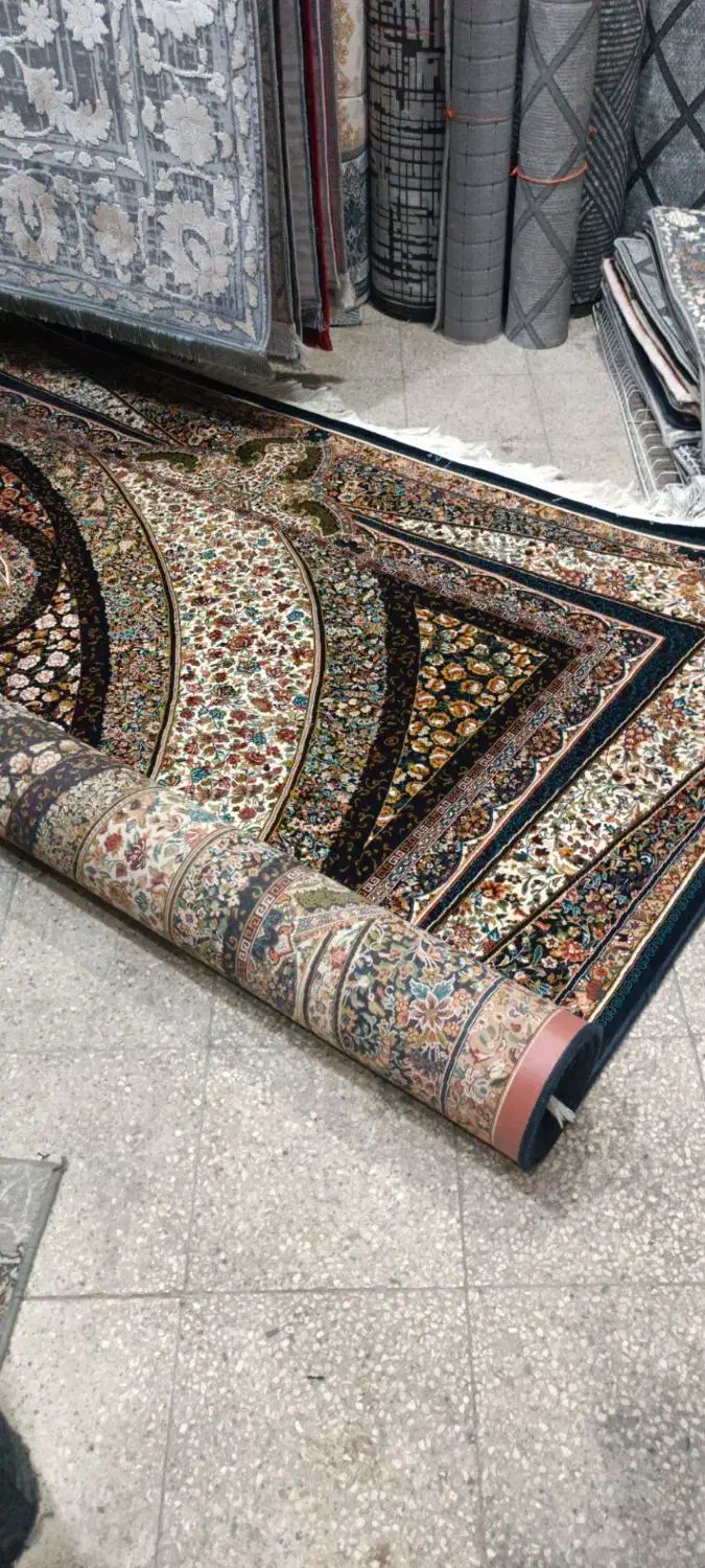 ۳ تخته فرش ( ۹ متری . هفتصد شانه)|فرش|قروه, |دیوار