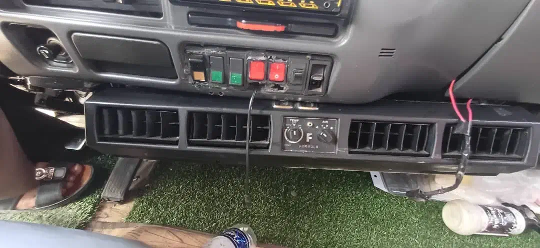 مینی بوس ایسوزو مدل ۹۰|خودرو سنگین|رودان, |دیوار