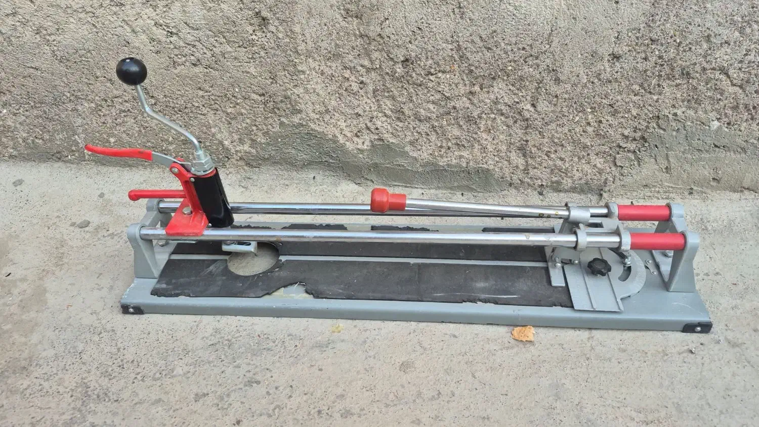 کاشی بر در حد آکبند|ابزارآلات|تیکمه داش, |دیوار