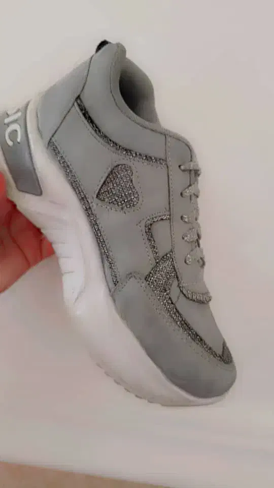 کفش کتونی|کیف، کفش، کمربند|تیمور آباد, |دیوار