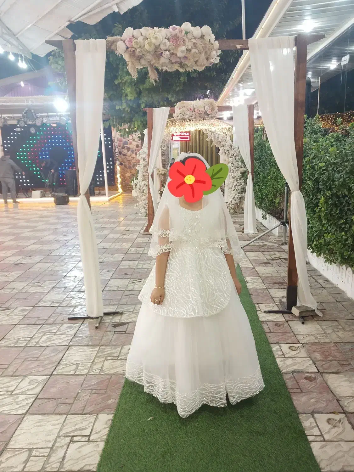 لباس مجلسی|لباس|آران و بیدگل, |دیوار