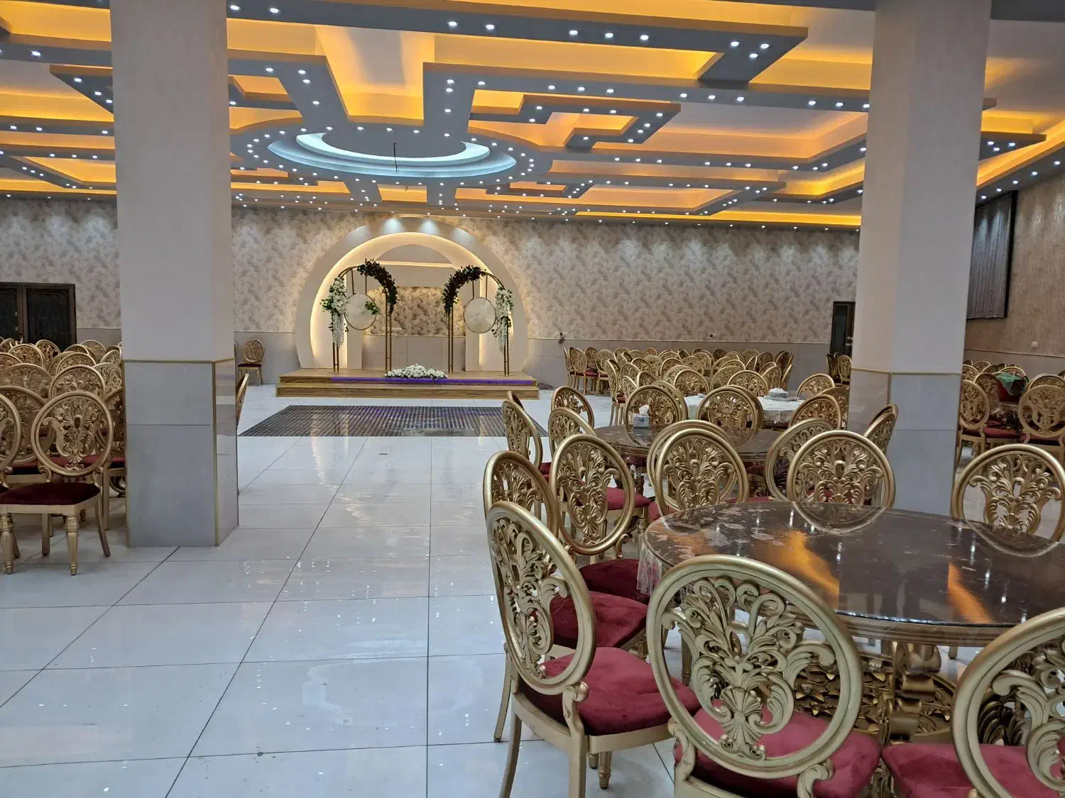 تالار پذیرایی صالح|خدمات پذیرایی، مراسم|تبریز, |دیوار