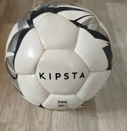 توپ فوتسال کیپستا|ورزشهای توپی|قم, قلعه کامکار|دیوار