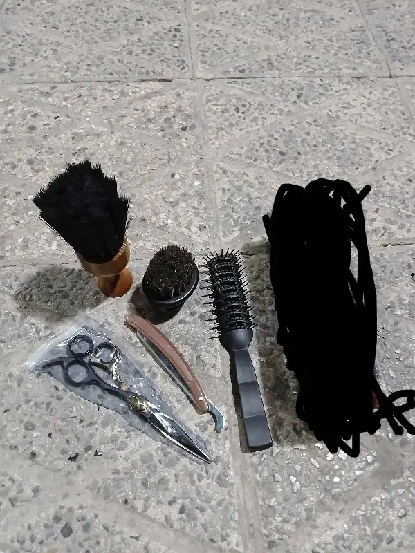 لوازم آرایشگری قیچی فینی و جگوار موپران پیشبند برس|آرایشی، بهداشتی، درمانی|ری, دیلمان|دیوار