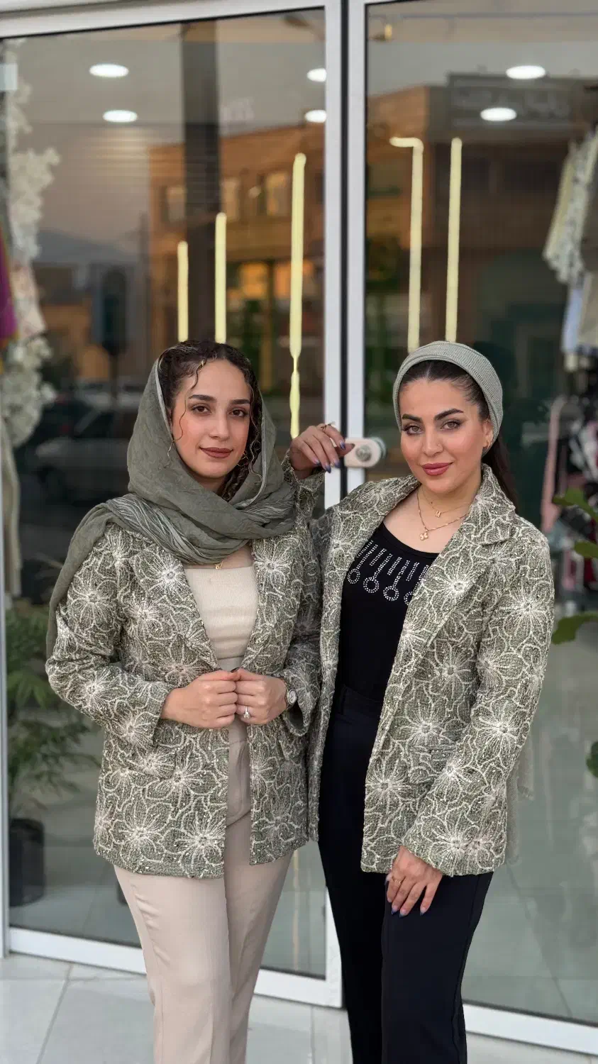 لباس زنانه|لباس|شیراز, تاچارا|دیوار