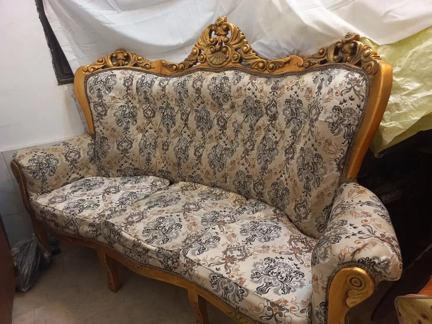 مبل ۷ نفره سلطنتی|مبلمان خانگی و میز عسلی|رباط‌کریم, الارد|دیوار