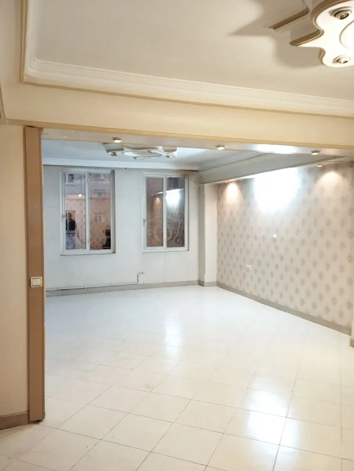 ۹۵ متر. غرق نور. دسترسی بی نظیر|فروش آپارتمان|کرج, فاز ۴ مهرشهر|دیوار