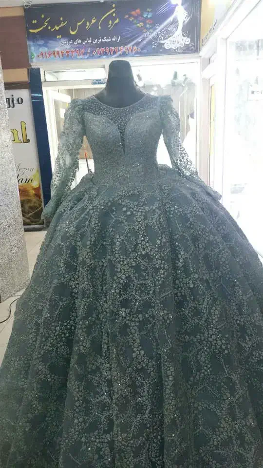 فروش لباس عقدی وعروس|لباس|اهواز, ۳۰ متری|دیوار
