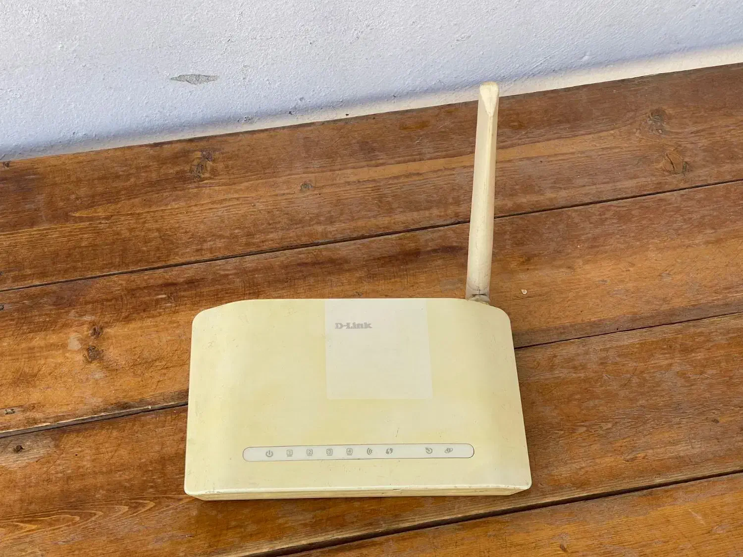 فروش ۲عدد مودم( ۱عددخراب ۱عدد ضعیف)|مودم و تجهیزات شبکه|تهران, نارمک|دیوار