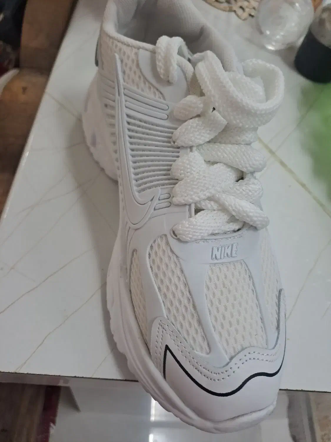 کتونی سفید نو|کیف، کفش، کمربند|کاشان, بازار کاشان|دیوار