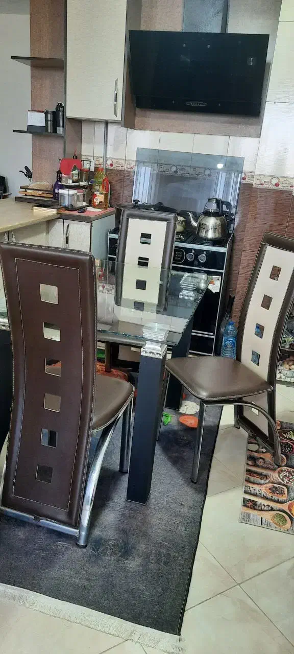 مبلمان ۷نفره و میزناهارخوری ۴نفره|مبلمان خانگی و میز عسلی|اشتهارد, |دیوار