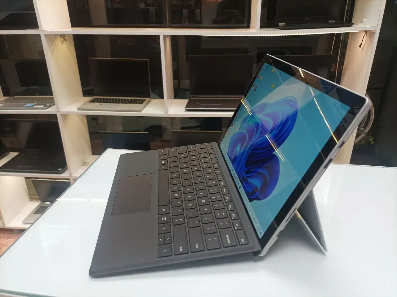surface pro5         فروش اقساطی نوت بوک مثلث|رایانه همراه|سمنان, |دیوار