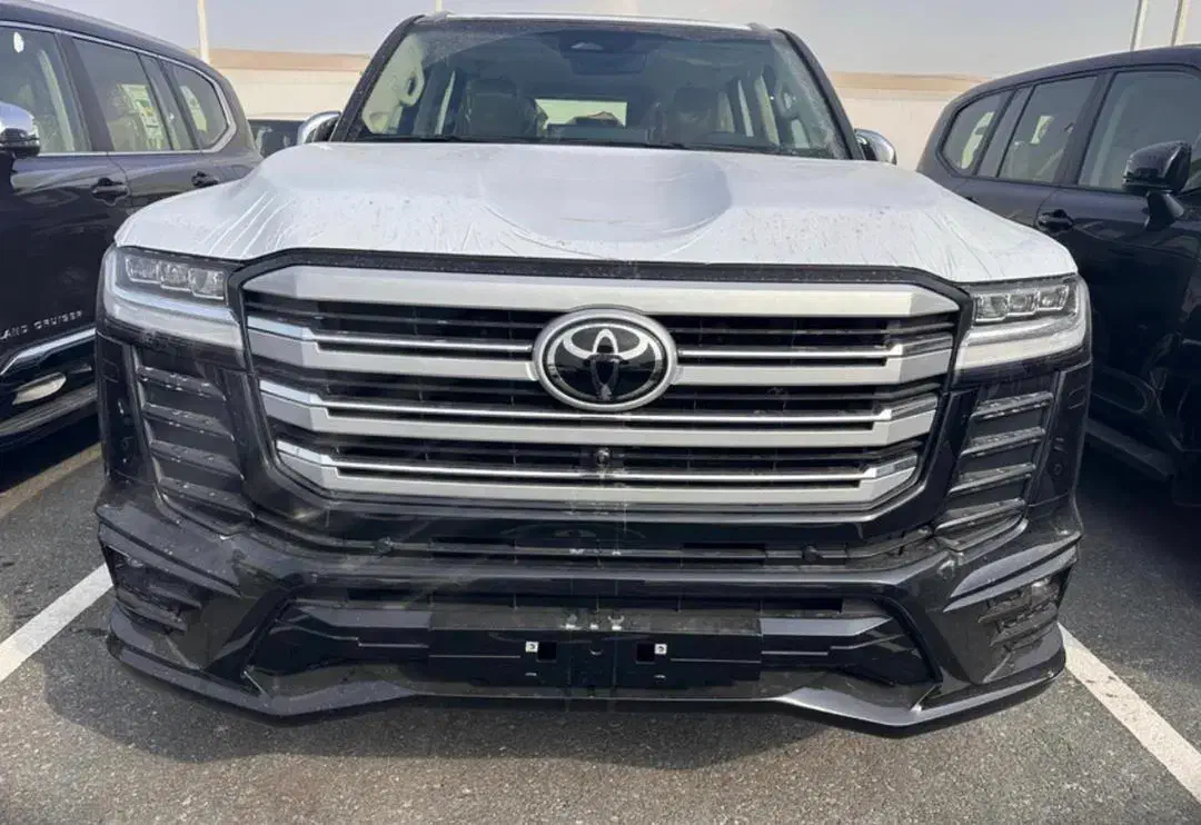 تویوتا لندکروز VX فول کامل ۲۰۲۵|خودرو سواری و وانت|رشت, انصاری|دیوار