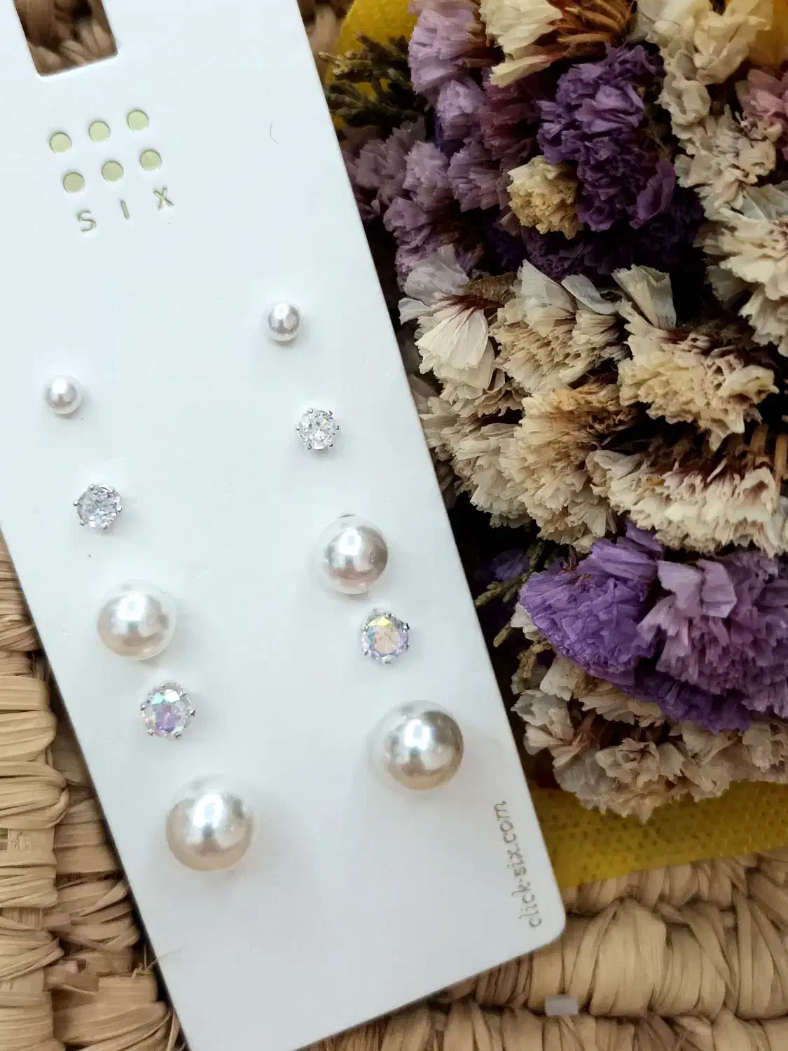 گوشواره های سنگ و مروارید|بدلیجات|تهران, درختی|دیوار